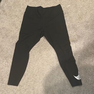 Nike Black Leggings with Elastic Waistband and Swoosh Logo
